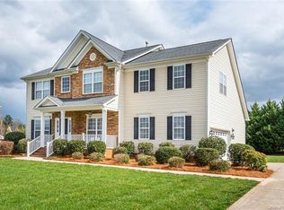 9911 Candlehill Dr, Mint Hill, NC 28227