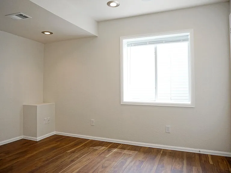 12412 Clermont St — Photo 17
