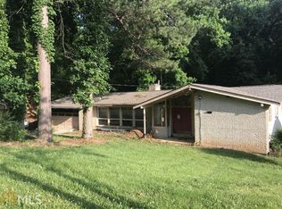 3072 Golden Dr, East Pt, GA 30344
