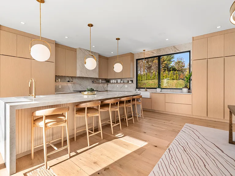 307 Montauk Hwy — Photo 8