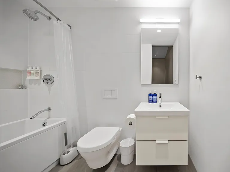 460 W 44th St #3 — Photo 21