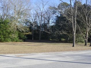 333 Griffin Ln, Sumter, SC 29154