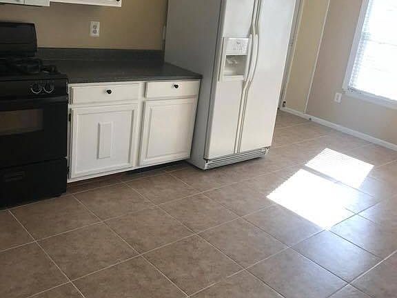 3rd image of 14371 Southgate Ct