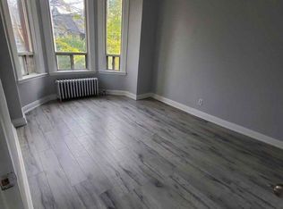 150 Robert St, Toronto, ON M5S 2K3