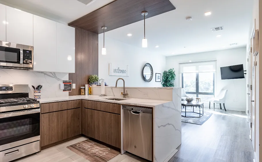 1 bed, $4,650 — Photo 4