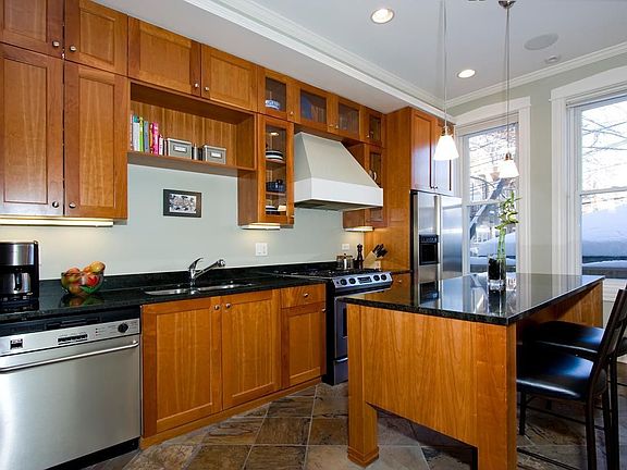 4th image of 1466 W Warner Ave #1E