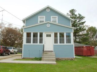 1007 83rd St, Kenosha, WI 53143