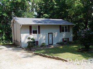 336 Lawndale Ave, Creve Coeur, IL