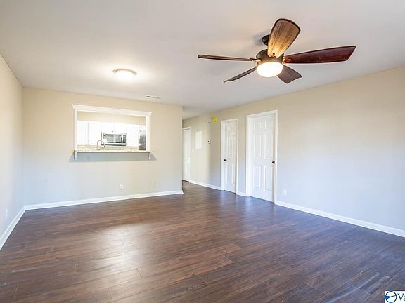 4th image of 4937 Seven Pine Cir