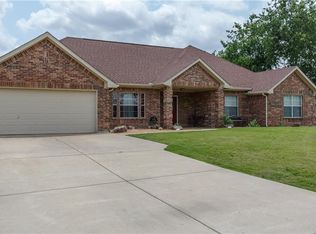 104 Northview Dr, Fate, TX 75189