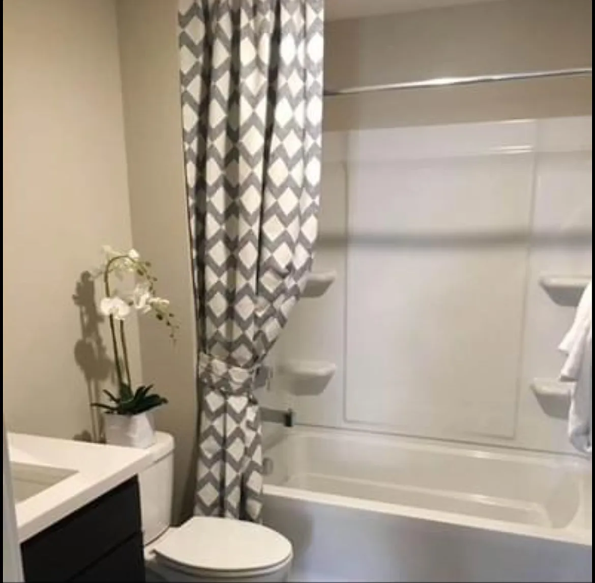 2066 Mahuron Cir — Photo 2