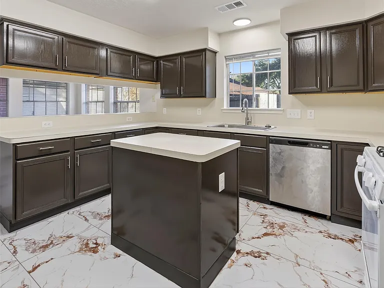 4418 W Thunderwood Cir — Photo 4