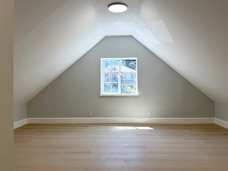 23820 SE 40th Pl — Photo 18