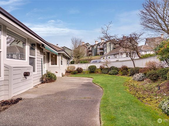 4th image of 3012 N Narrows Drive #11