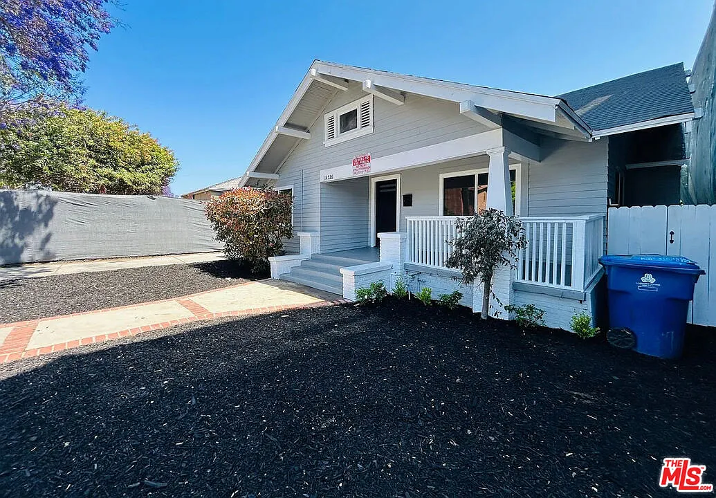 3 bed, 2.0 bath, 1460 sqft, $3,295 — Photo 1