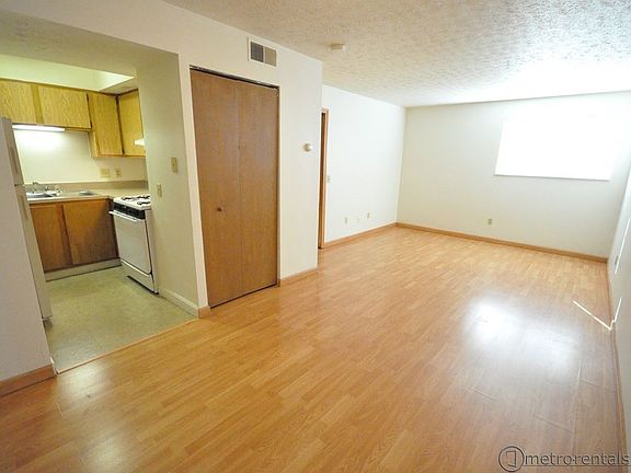 2nd image of 1170 Franklin Ave APT 05