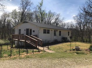 35 Eagle Ln, Bourbon, MO 65441