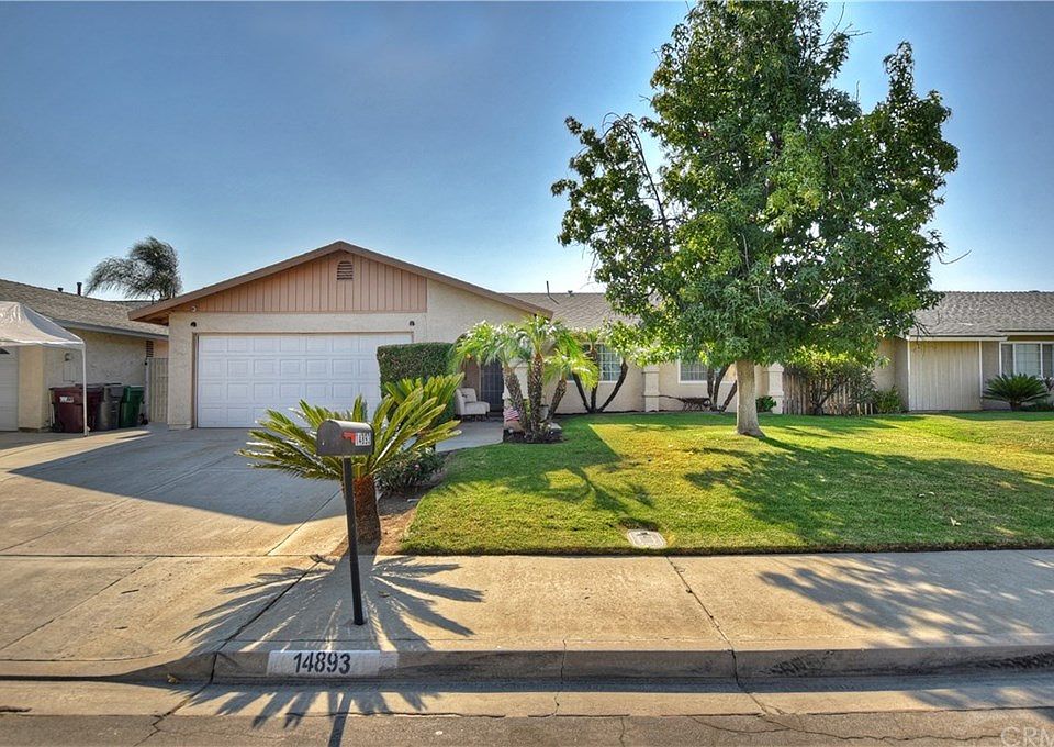 1st image of 14893 Cliffrose Ct