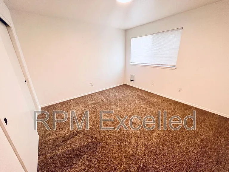 634 M St NE #4 — Photo 14