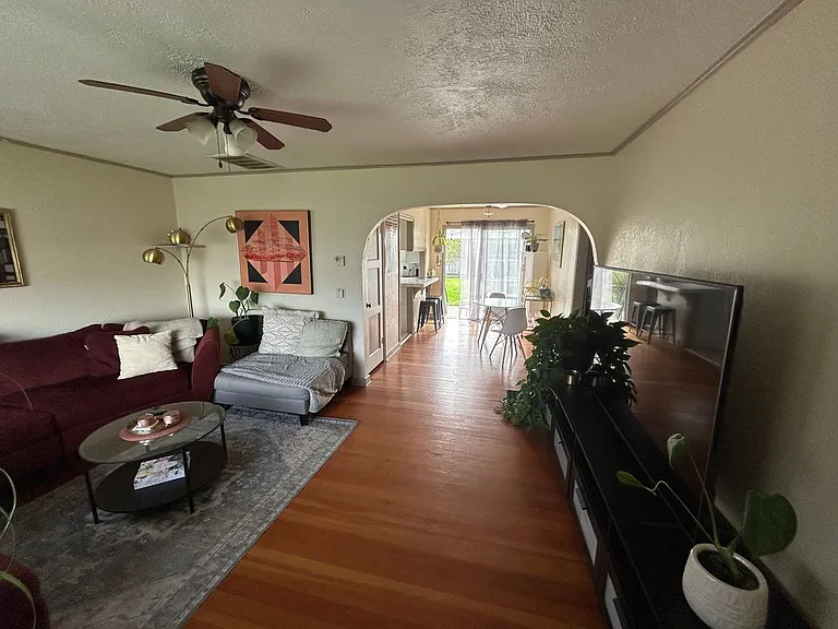 1717 Iverson Ave — Photo 13