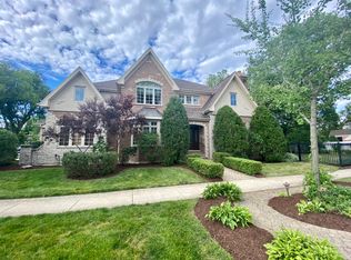 625 S Chatham Ave, Elmhurst, IL