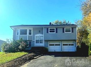 35 Bartman Rd, East Brunswick, NJ 08816
