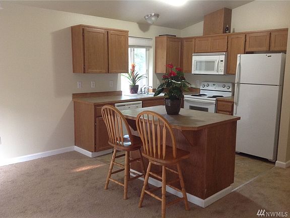 2nd image of 25506 36th Ave E