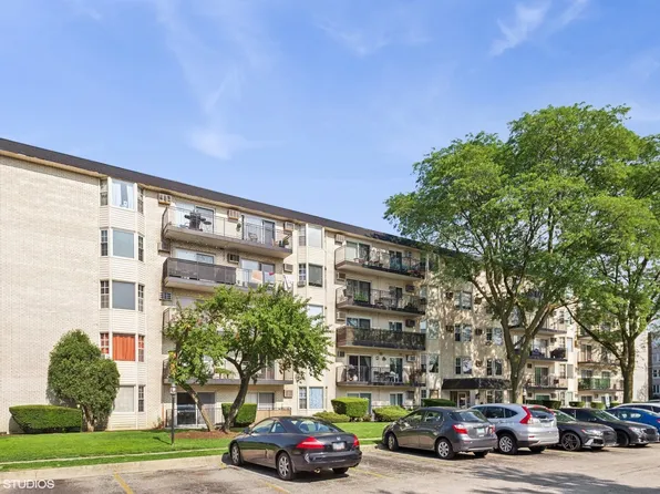 5506 Lincoln Ave Unit 418, Morton Grove, IL 60053