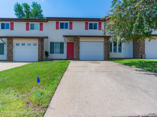 1083 17th Ave W, Dickinson, ND 58601