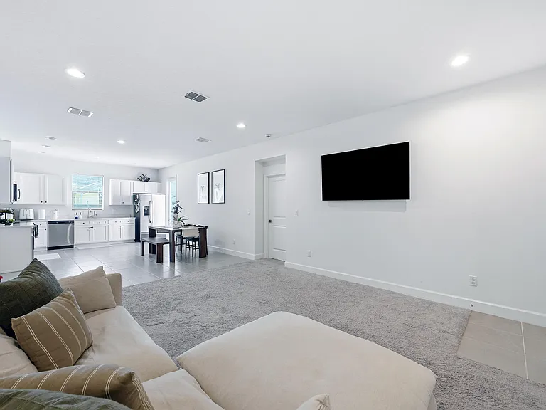 8452 Dorsey St — Photo 5