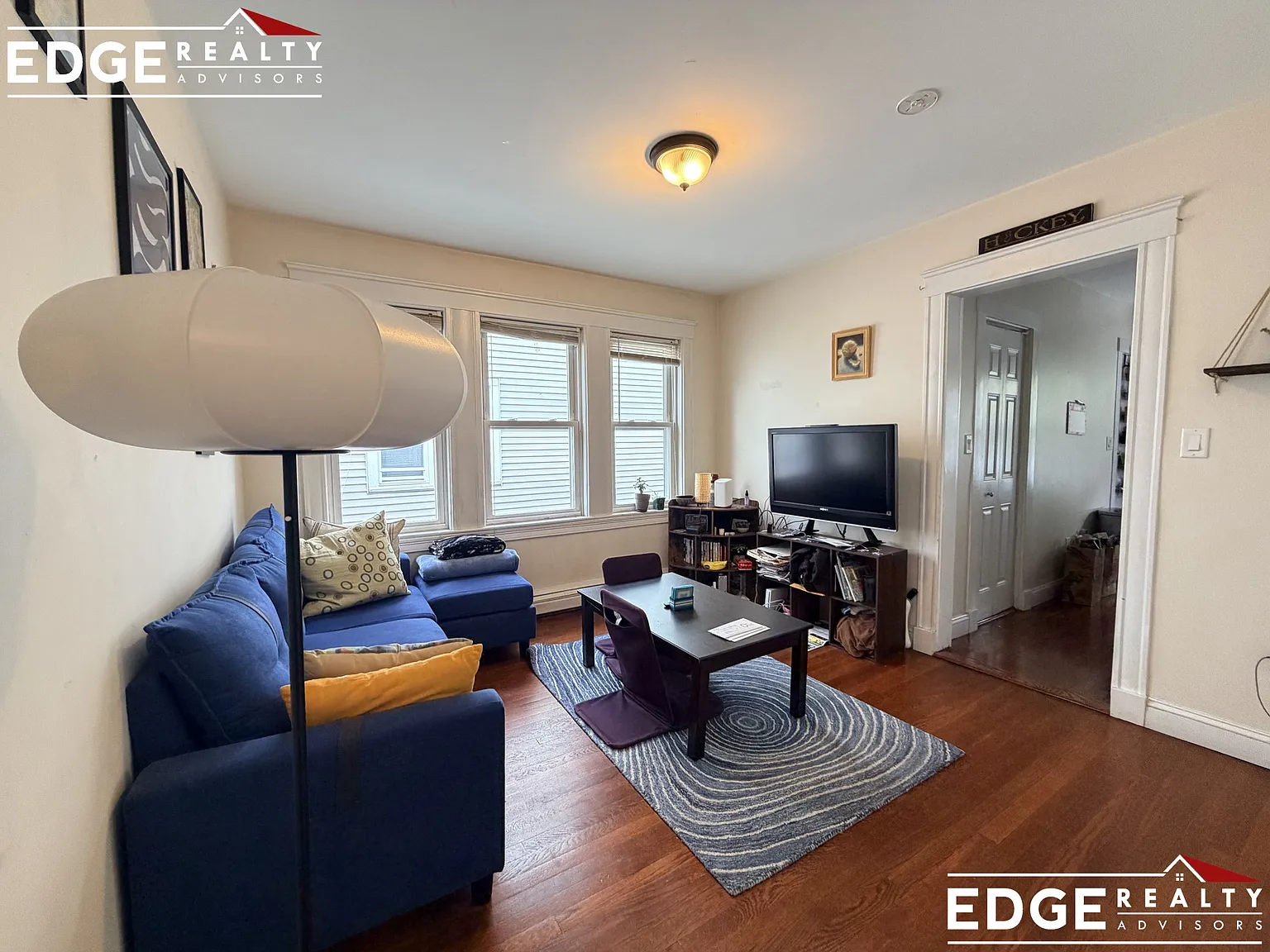 4 bed, 1.5 bath, 1400 sqft, $4,200 — Photo 2