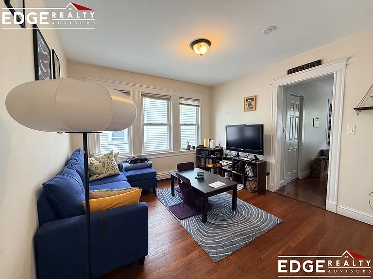 19 Claymoss Rd #2 — Photo 2