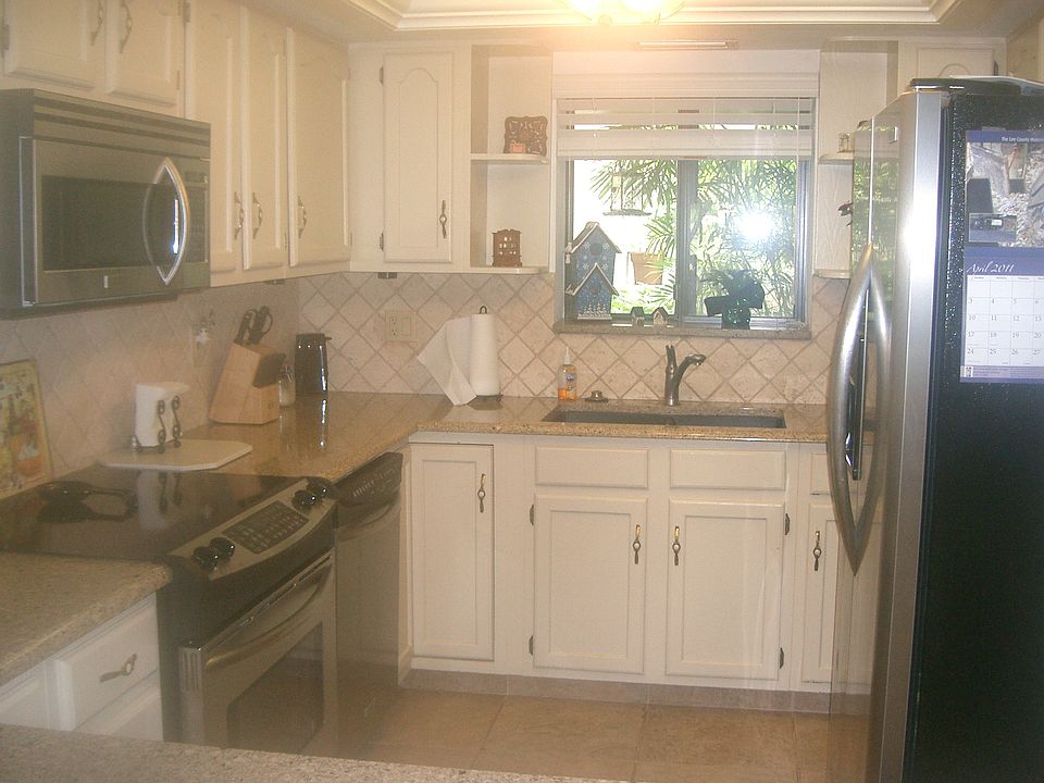 1st image of 4721 S Landings Dr