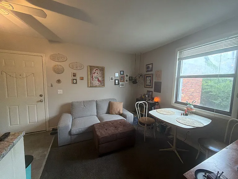 West Wind Apartments — Photo 6