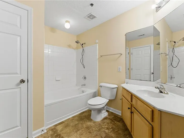 245 Amal Dr SW #2007 — Photo 13
