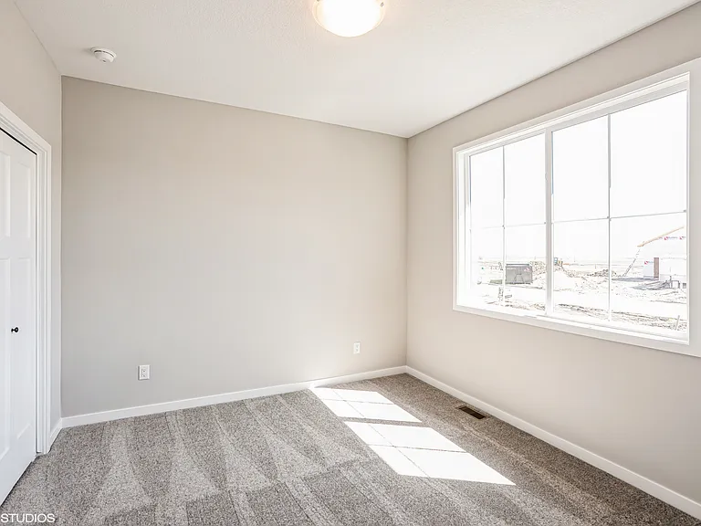 4210 NE 3rd St — Photo 15