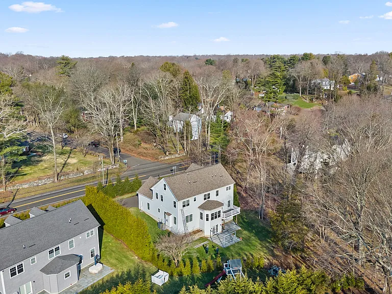 1049 Stillwater Rd — Photo 35