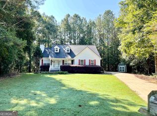 807 Pointe Trl, Locust Grove, GA 30248