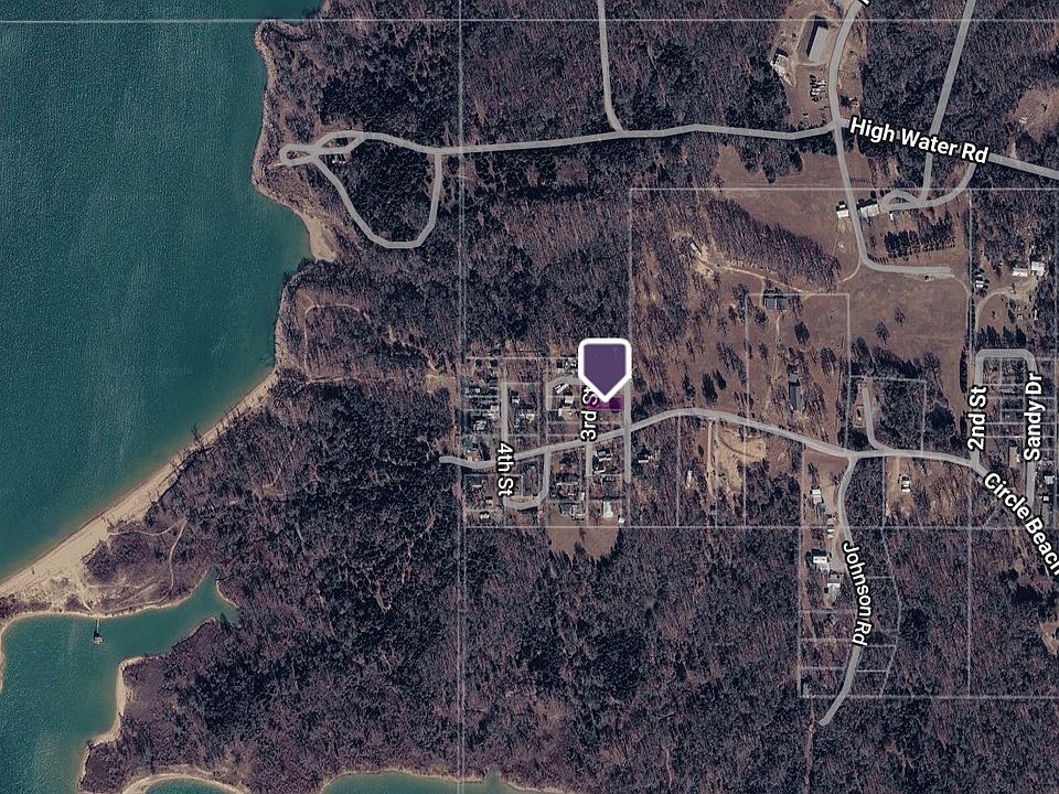 1st image of 30 3rd St