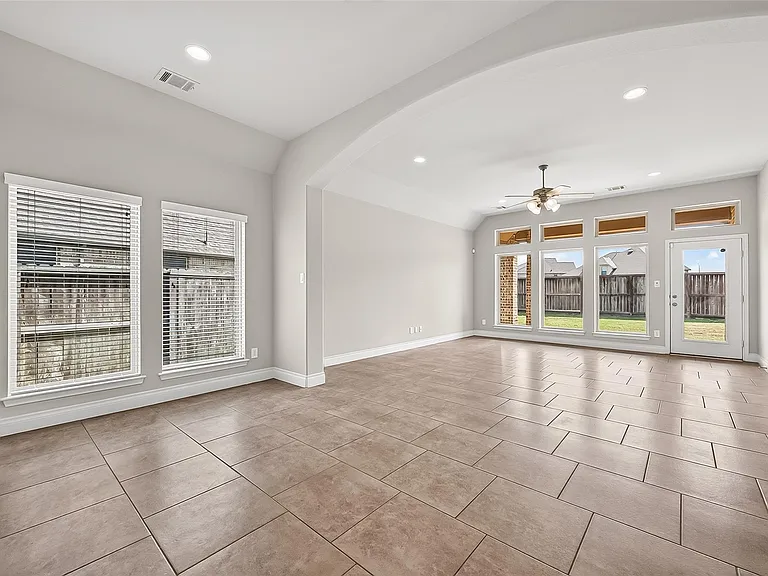 2107 Cinnamon Teal Cir — Photo 10