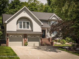 104 Nikelle Ln, Clarks Summit, PA 18411