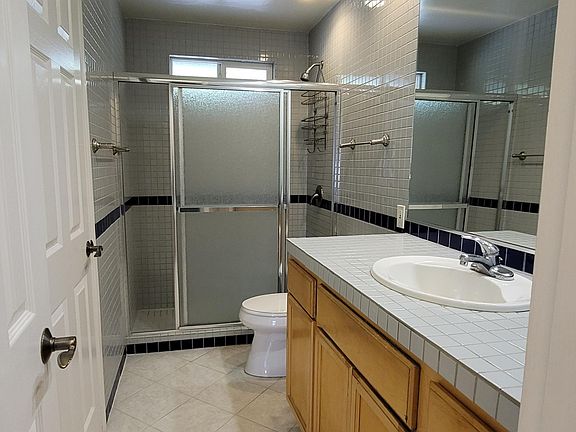 4th image of 10111 Craft Dr