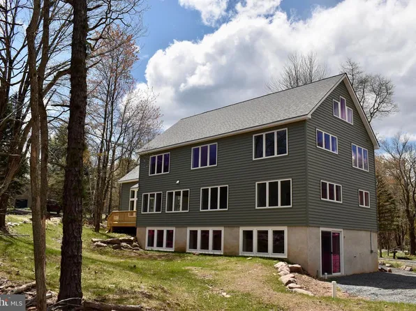 101 Lindbergh Cir, Albrightsville, PA 18210
