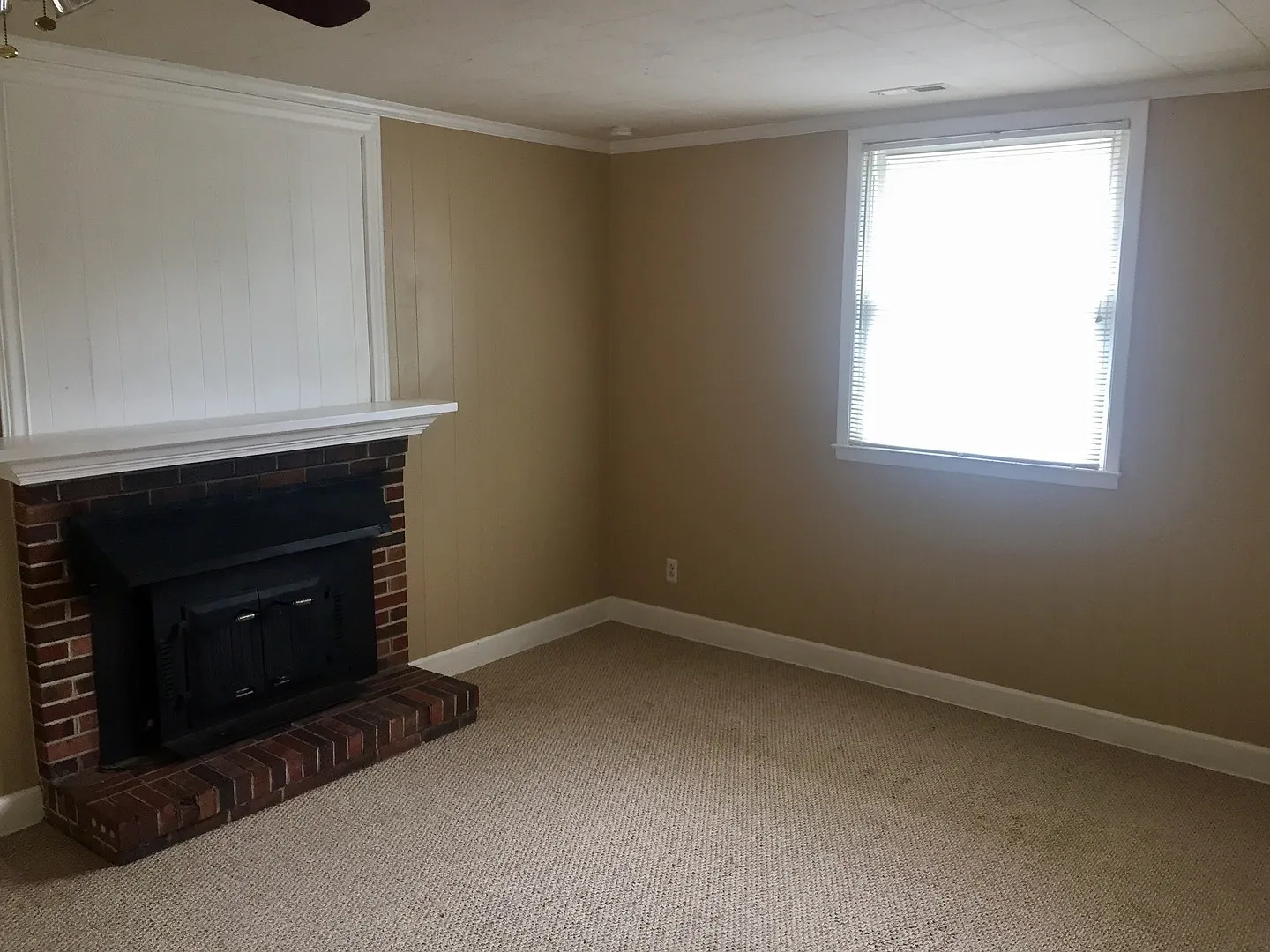 Home is located in Ridgewood Heights - 3 bedroom with a bonus room — Photo 4