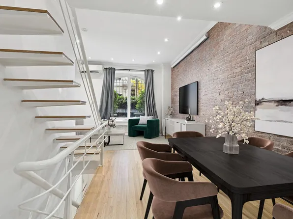 18 East 63rd Street image 3 of 9