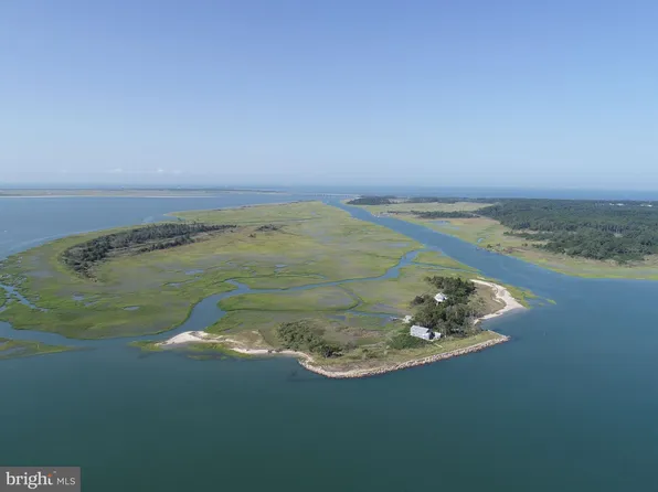 5374 Ramp Ln, Cape Charles, VA 23310