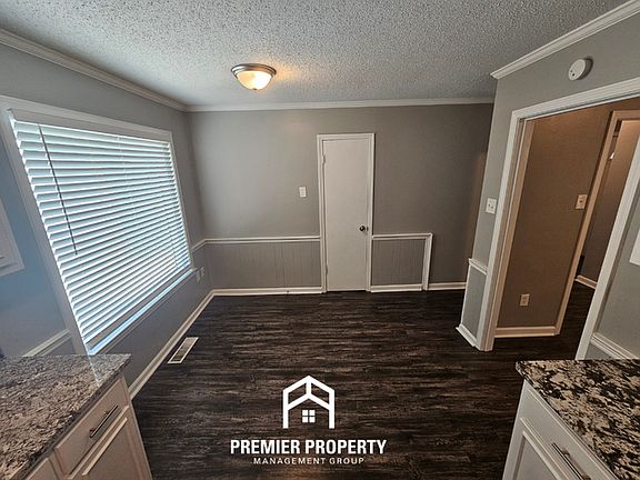 4th image of 8131 Farmington Blvd