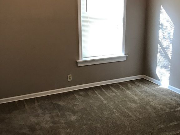 3rd image of 1106 6th Ave