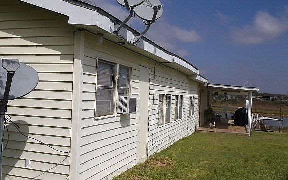 2nd image of 2696 Lake County Road 252