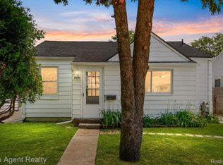 28110 Waverly St, Roseville, MI